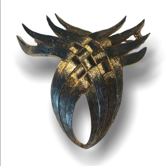 Mid Century Marcel Boucher for Avon of Belleville Woven Textured Goldtone Br… - Picture 9 of 9